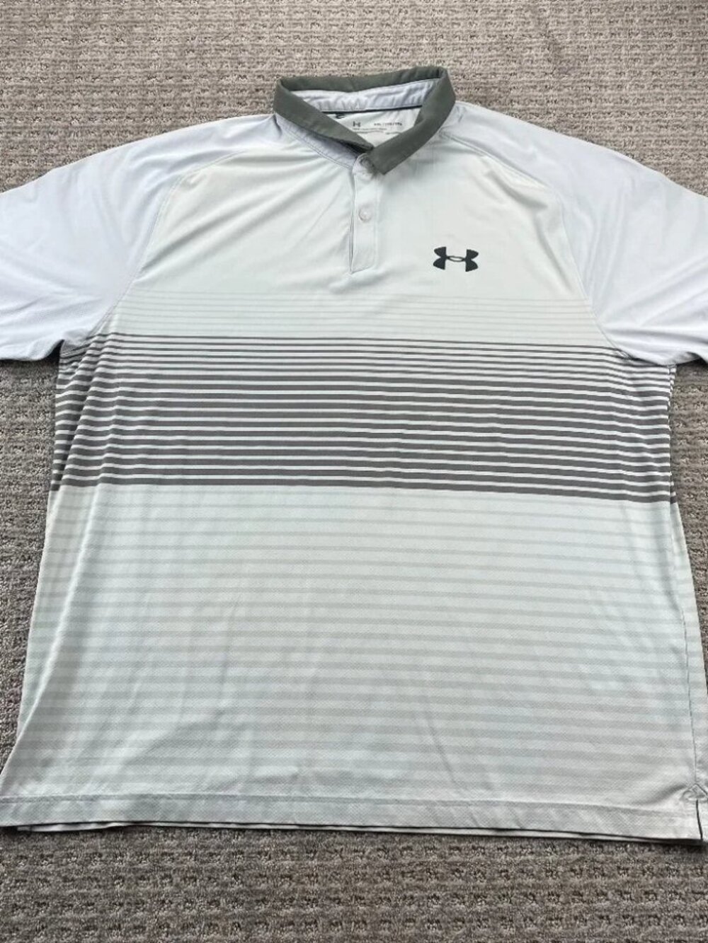 Under ARMOUR UA Golf Shirt Men XXL White Gray Striped Polo HEATGEAR